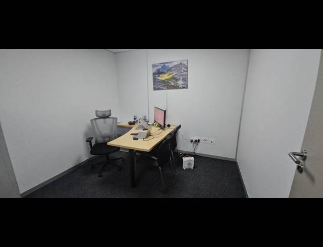 BUSINESS PROPERTY TO RENT IN MIDRIDGE PARK